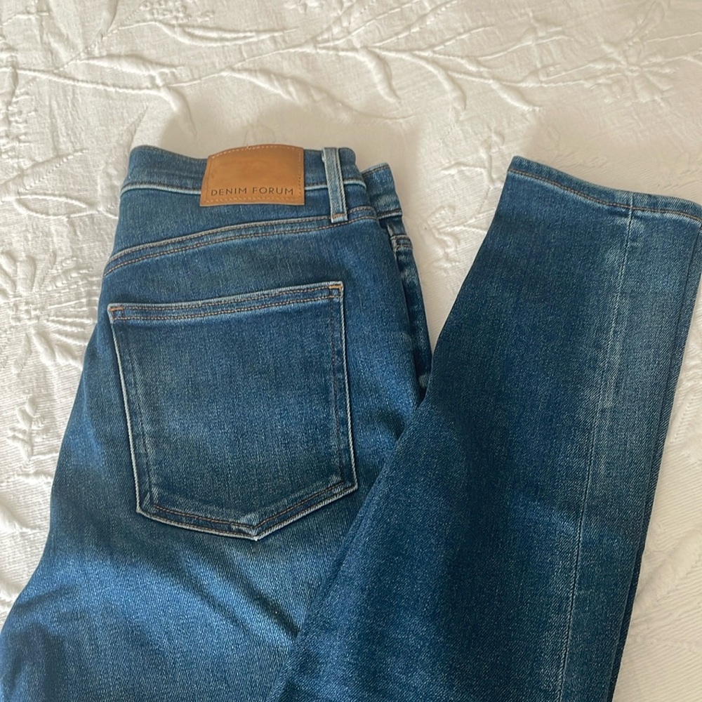 Denim Forum “Lola” jeans